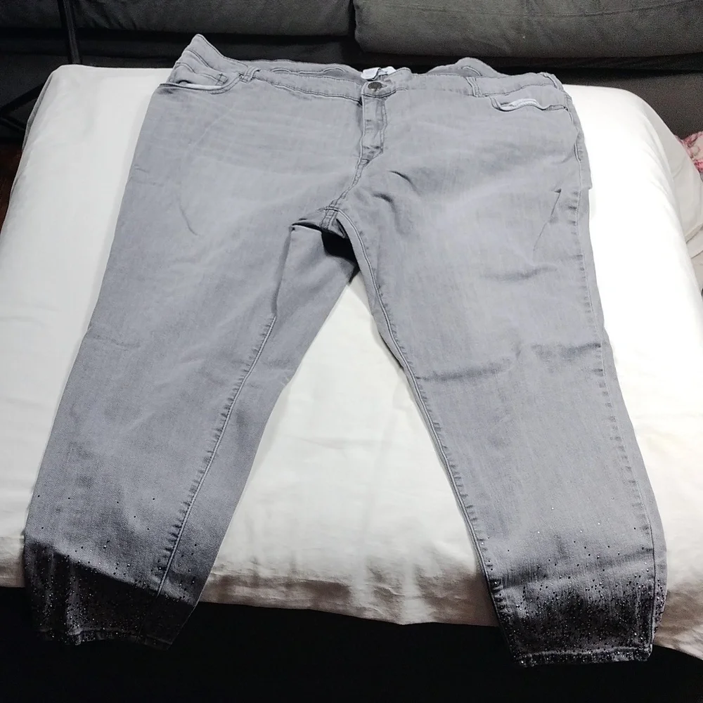Lane Bryant Womens Faded Gray jeans Size 28 - Picture 1 of 9